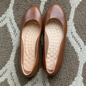 Walking Cradles ballet flats